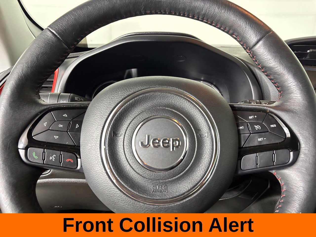 Used 2022 Jeep Renegade Trailhawk AWD/4WD image 14