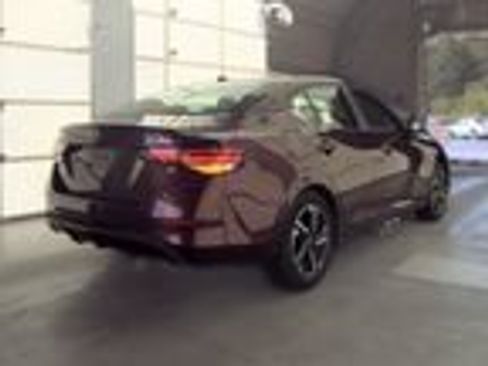 Used 2024 Nissan Sentra SV FWD image 2