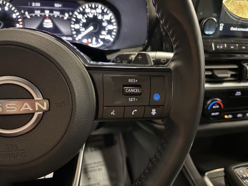 Used 2023 Nissan Pathfinder SL image 23