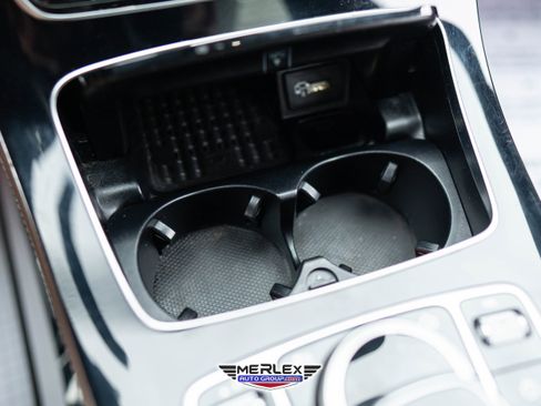 Used 2017 Mercedes-Benz E 300 image 34