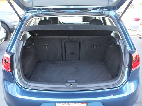 Used 2017 Volkswagen Golf Wolfsburg Edition FWD image 31