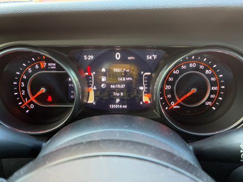 Used 2018 Jeep Wrangler Unlimited Sport S image 19