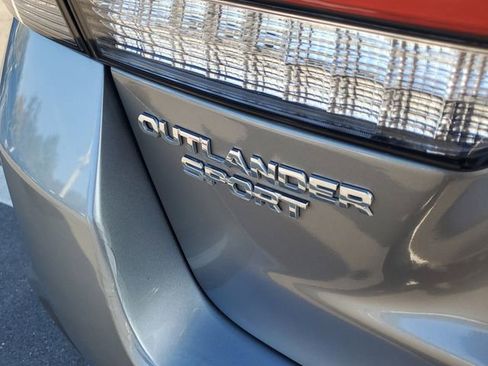 Used 2020 Mitsubishi Outlander Sport SE image 9