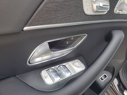 New 2026 Mercedes-Benz GLS 580 4MATIC image 22