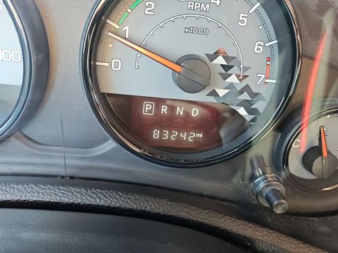 Used 2017 Jeep Wrangler Sahara AWD/4WD image 18
