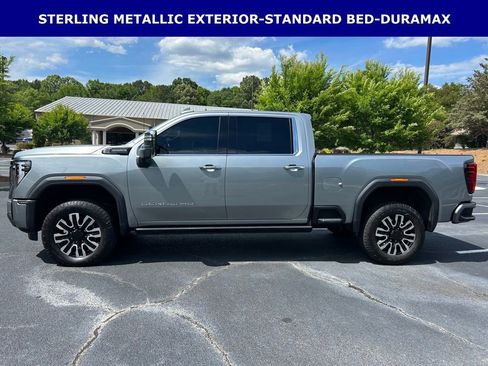 Used 2024 GMC Sierra 3500 Denali Ultimate AWD/4WD image 12