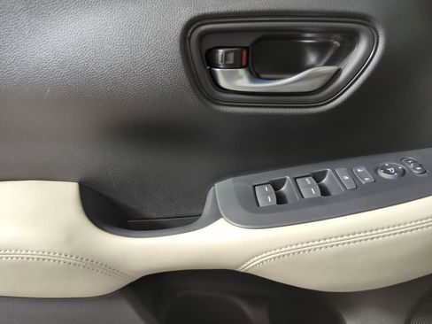 New 2026 Honda HR-V LX image 13