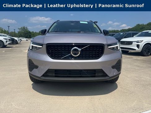 New 2026 Volvo XC40 B5 Plus image 2
