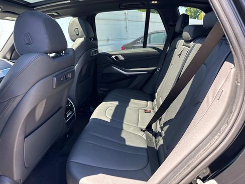 Certified 2022 BMW X5 sDrive40i w/ Premium Package image 14