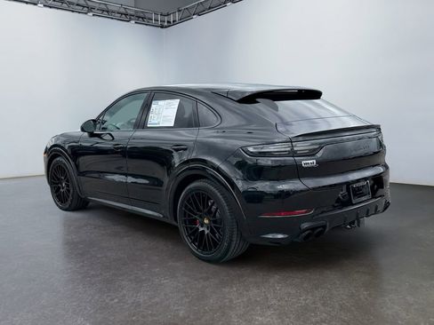 Used 2023 Porsche Cayenne GTS AWD/4WD image 5