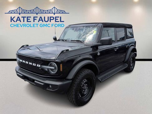 New 2026 Ford Bronco Outer Banks w/ Black Appearance Package AWD/4WD image 3
