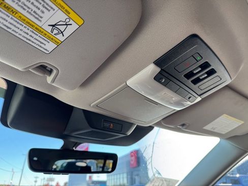 Certified 2023 Nissan Pathfinder Platinum image 25