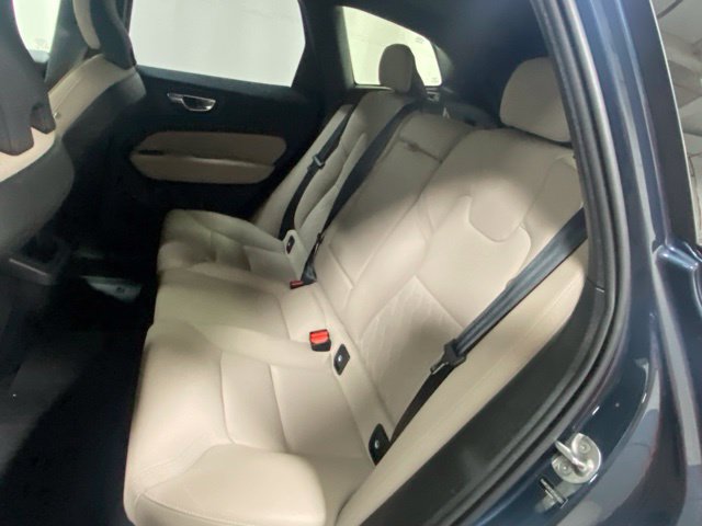 Used 2026 Volvo XC60 B5 Plus AWD/4WD image 14
