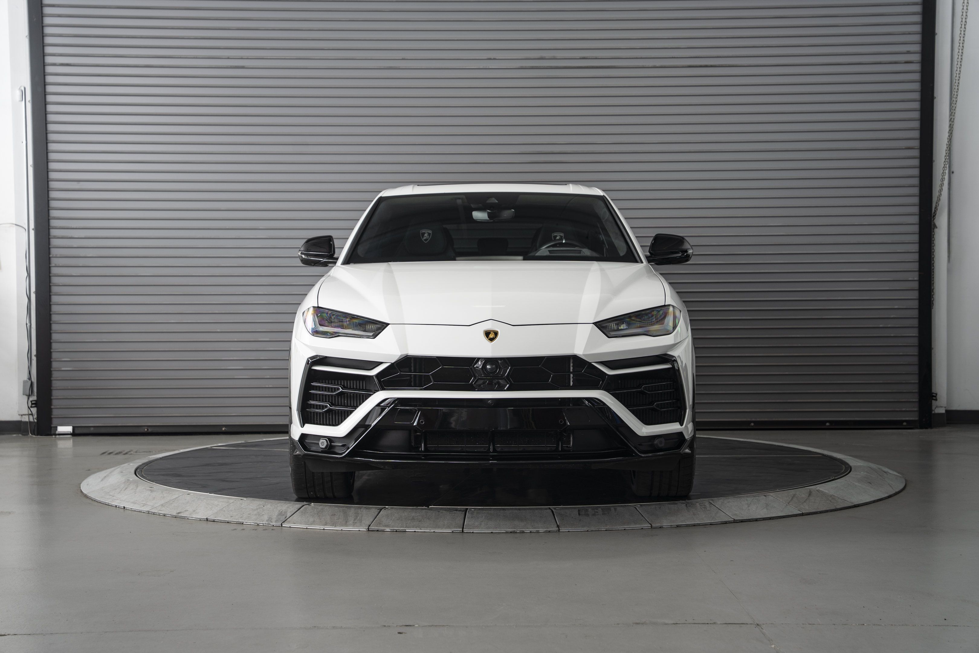 Used 2022 Lamborghini Urus AWD/4WD image 8