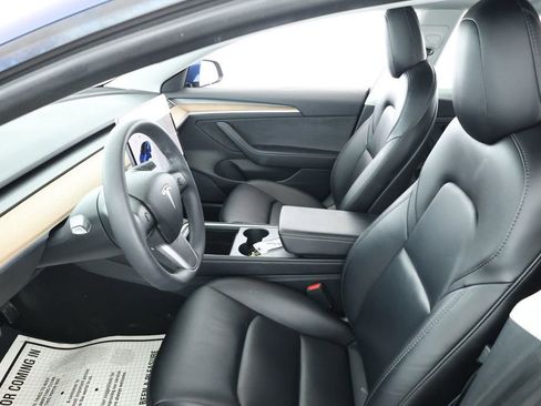 Used 2021 Tesla Model 3 Standard Range Plus image 23