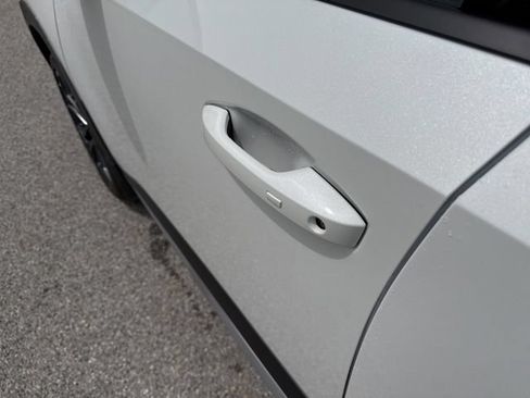 New 2026 Nissan Kicks SR AWD/4WD image 46