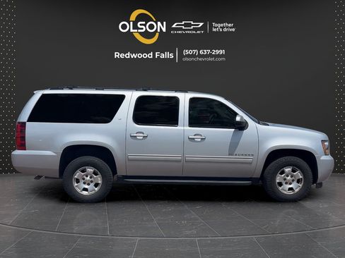 Used 2014 Chevrolet Suburban LT AWD/4WD image 6