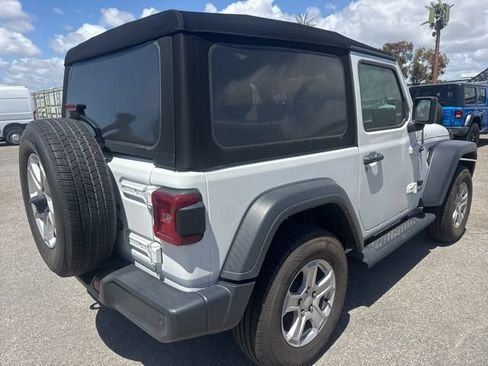Used 2021 Jeep Wrangler Sport AWD/4WD image 5