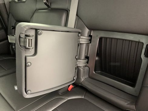 Used 2021 Chevrolet Silverado 1500 LT Trail Boss w/ Convenience Package II image 31