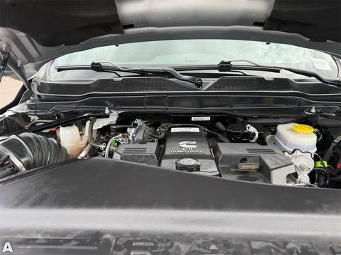 Certified 2023 RAM 2500 Laramie image 32