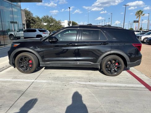 Used 2022 Ford Explorer ST w/ Equipment Group 401A RWD image 5