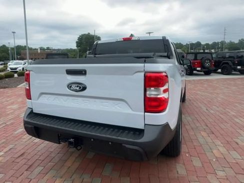Used 2025 Ford Maverick XL FWD image 2