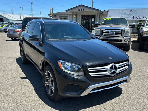 Used 2019 Mercedes-Benz GLC 300 4MATIC image 1