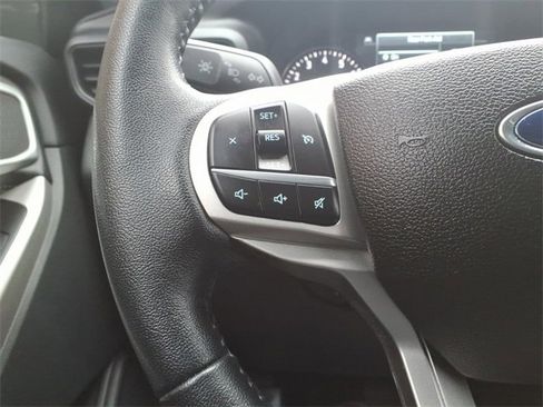 Used 2023 Ford Explorer XLT w/ Class IV Trailer Tow Package image 25