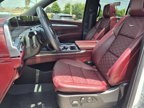 Used 2026 Cadillac Escalade Sport w/ Touring Package AWD/4WD image 27