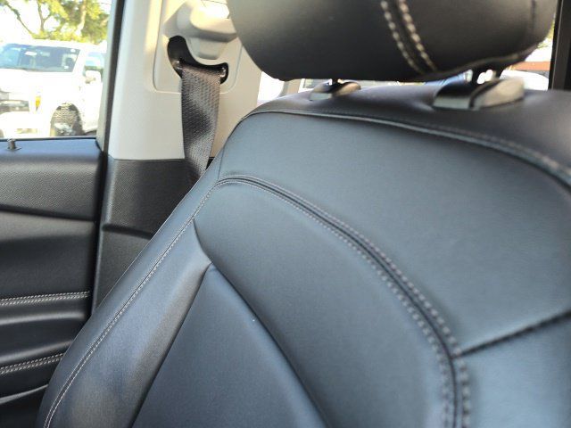 Used 2021 Ford Explorer XLT w/ Equipment Group 202A AWD/4WD image 14