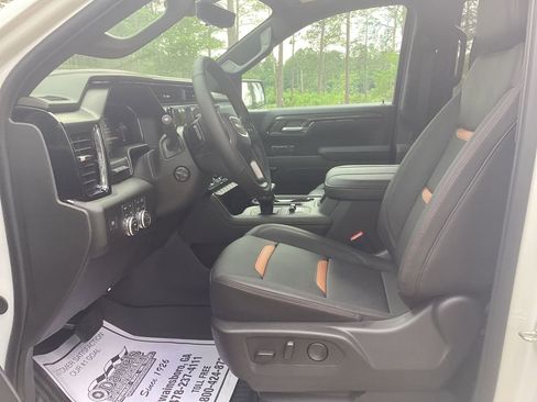 New 2026 GMC Sierra 1500 AT4 w/ AT4 Premium Package AWD/4WD image 17