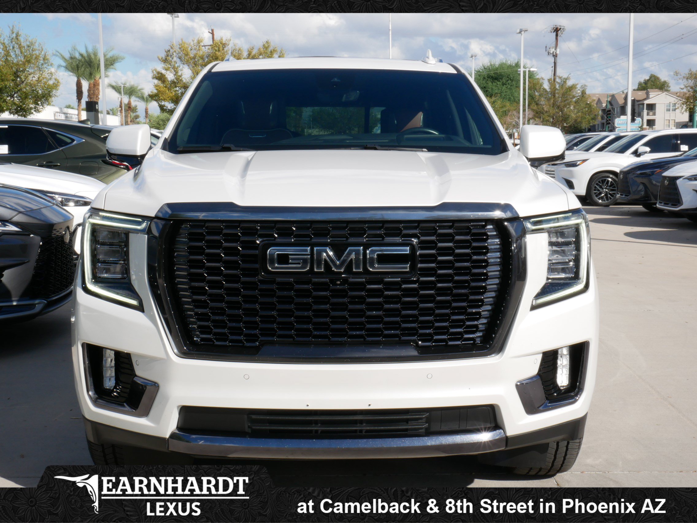 Used 2023 GMC Yukon Denali Ultimate AWD/4WD image 15