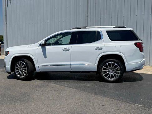Used 2023 GMC Acadia Denali FWD image 2