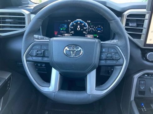 Used 2025 Toyota Sequoia Limited w/ Tow Technology Package AWD/4WD image 34