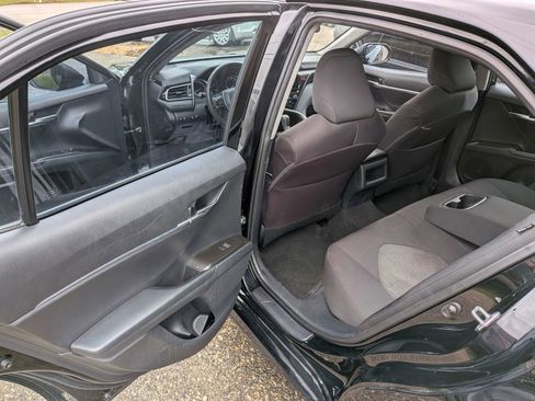 Used 2021 Toyota Camry LE FWD image 21