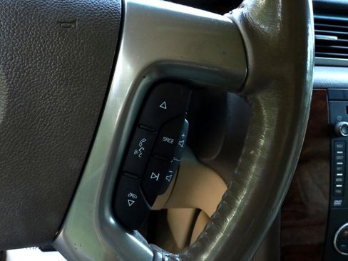 Used 2012 Chevrolet Tahoe LTZ image 36