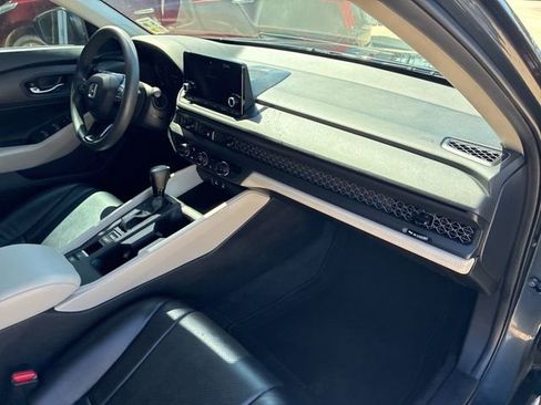 Used 2023 Honda Accord LX image 12