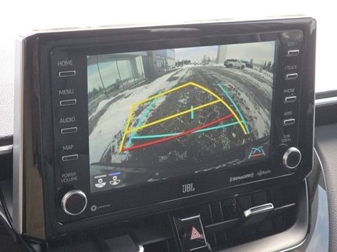 Used 2022 Toyota Corolla Cross XLE image 16