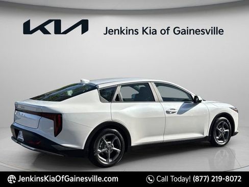 New 2026 Kia K4 FWD image 3