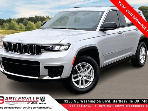 Used 2025 Jeep Grand Cherokee L Laredo w/ Luxury Tech Group I image 1