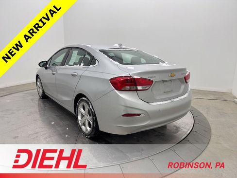 Used 2019 Chevrolet Cruze Premier w/ Driver Confidence II Package image 5