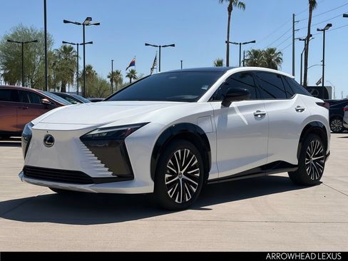 Used 2024 Lexus RZ 300e Premium w/ Technology Package FWD image 2