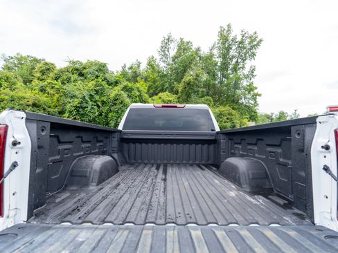 Used 2026 Chevrolet Silverado 1500 W/T w/ WT Value Package AWD/4WD image 45