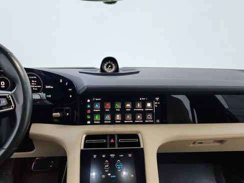 Used 2020 Porsche Taycan Turbo image 25