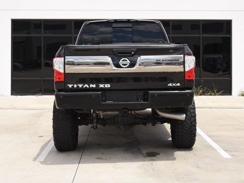 Used 2016 Nissan Titan Platinum Reserve AWD/4WD image 9