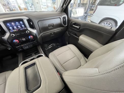 Certified 2021 GMC Sierra 1500 SLT w/ SLT Convenience Package AWD/4WD image 34