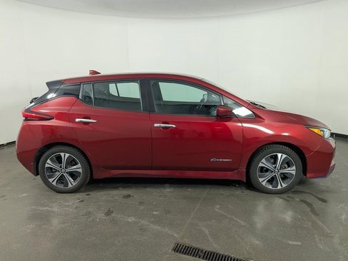Used 2019 Nissan Leaf SV Plus w/ SV Plus Technology Package image 8