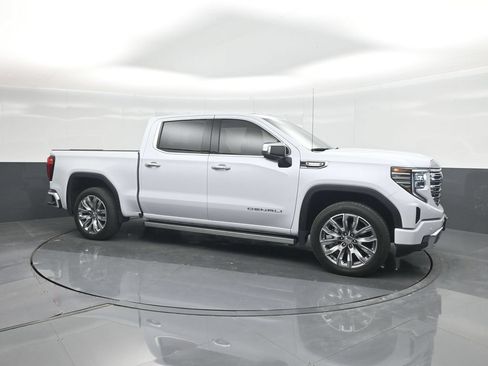 Used 2026 GMC Sierra 1500 Denali w/ Denali Reserve Package AWD/4WD image 11