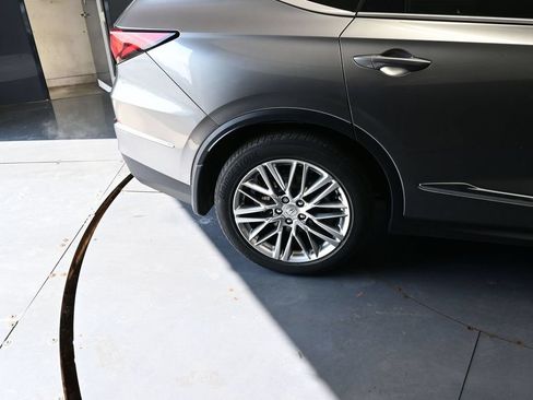 Used 2024 Acura MDX SH-AWD w/ Advance Package image 23