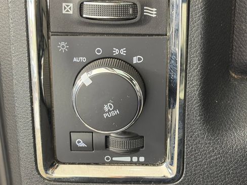 Used 2018 RAM 2500 Big Horn w/ Sport Appearance Group AWD/4WD image 23